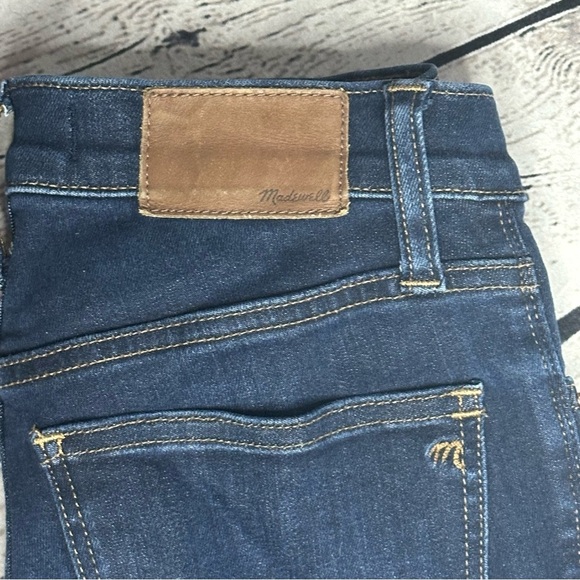 Madewell Jeans 9” High Rise Skinny in Atlantic Size 25 Sold Out in Stores - Picture 5 of 16